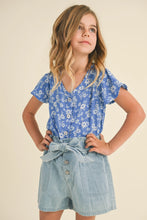 Load image into Gallery viewer, Girls | Flutter Sleeve Floral Top | Blue
